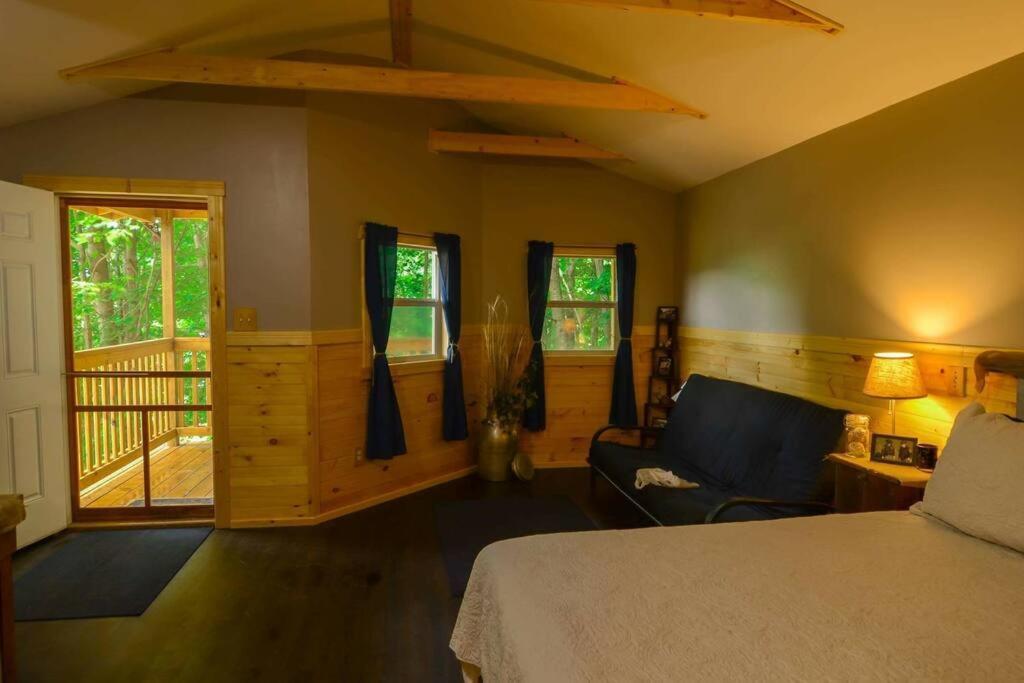 Foxtail Orchards - The Fox Den Tazewell Exterior foto